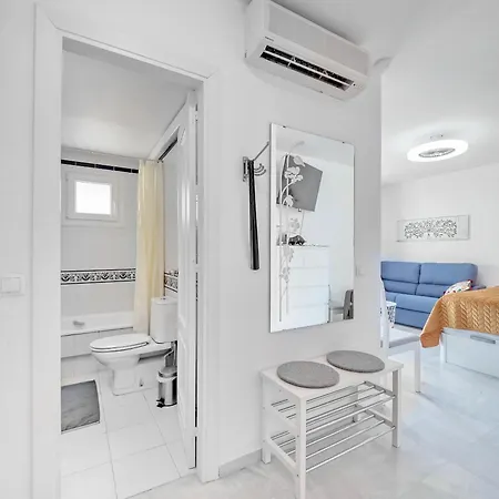 Dona Carlota Living Τορρεμολίνος