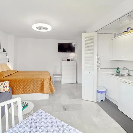 Dona Carlota Living *