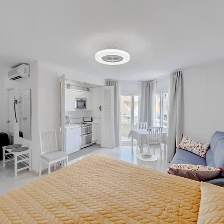 Dona Carlota Living Apartament *